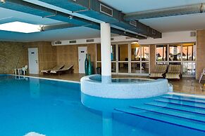 Echo Residence All Suite Hotel