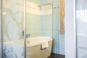 Echo Residence All Suite Hotel