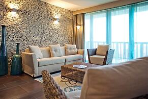 Echo Residence All Suite Hotel