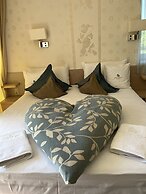 Echo Residence All Suite Hotel