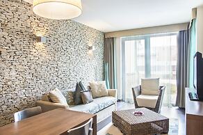 Echo Residence All Suite Hotel