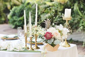 The Caribbean Court Boutique Hotel