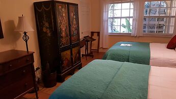 The Caribbean Court Boutique Hotel