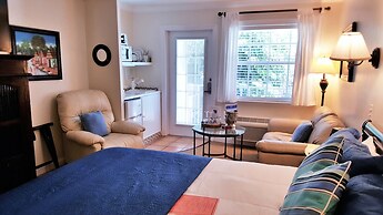 The Caribbean Court Boutique Hotel