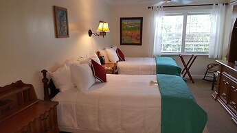 The Caribbean Court Boutique Hotel