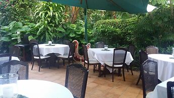 The Caribbean Court Boutique Hotel