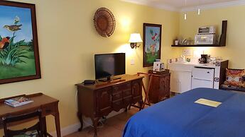 The Caribbean Court Boutique Hotel