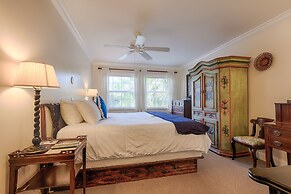 The Caribbean Court Boutique Hotel