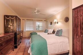 The Caribbean Court Boutique Hotel