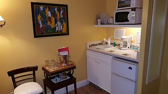 The Caribbean Court Boutique Hotel