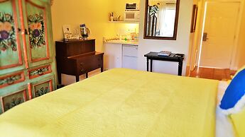 The Caribbean Court Boutique Hotel