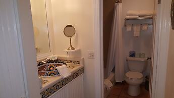 The Caribbean Court Boutique Hotel