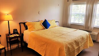 The Caribbean Court Boutique Hotel