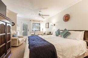 The Caribbean Court Boutique Hotel