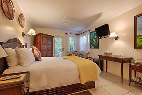 The Caribbean Court Boutique Hotel