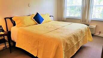 The Caribbean Court Boutique Hotel