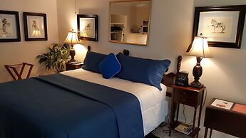 The Caribbean Court Boutique Hotel