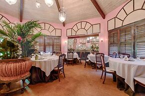 The Caribbean Court Boutique Hotel