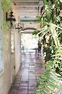 The Caribbean Court Boutique Hotel