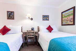 The Caribbean Court Boutique Hotel