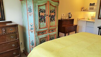 The Caribbean Court Boutique Hotel