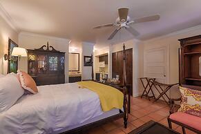 The Caribbean Court Boutique Hotel