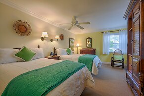 The Caribbean Court Boutique Hotel