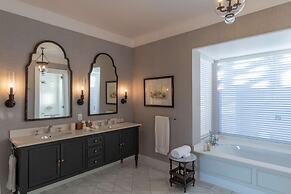 Shamwari Long Lee Manor