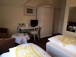 Kurvilla Fürstin Pauline