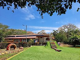 Nacazcol - Playas del Coco