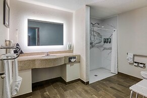 Best Western Waldo Inn and Suites
