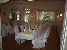 Hotel Bellevue Schmölln