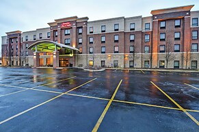 Hampton Inn & Suites Detroit-Canton