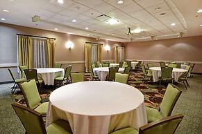 Hampton Inn & Suites Detroit-Canton