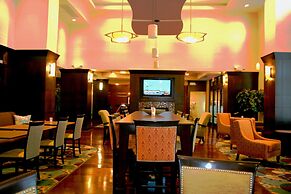 Hampton Inn & Suites Detroit-Canton