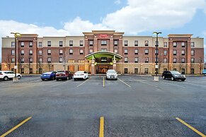 Hampton Inn & Suites Detroit-Canton