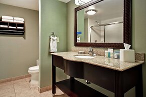 Hampton Inn & Suites Detroit-Canton
