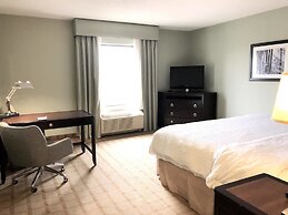 Hampton Inn & Suites Detroit-Canton