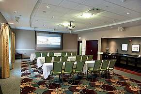 Hampton Inn & Suites Detroit-Canton