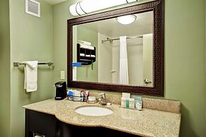 Hampton Inn & Suites Detroit-Canton