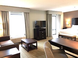 Hampton Inn & Suites Detroit-Canton
