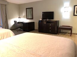 Hampton Inn & Suites Detroit-Canton