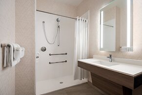 Holiday Inn Express & Suites Mobile West I-10 by IHG