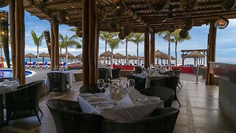 Grand Decameron Los Cabos, A Trademark All-Inclusive Resort