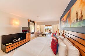 Grand Decameron Los Cabos, A Trademark All-Inclusive Resort