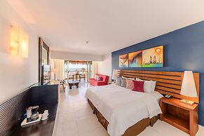 Grand Decameron Los Cabos, A Trademark All-Inclusive Resort