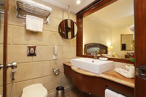 Hotel The Royal Plaza