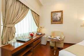 Hotel The Royal Plaza