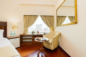 Hotel The Royal Plaza