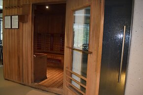 Hotel The Royal Plaza